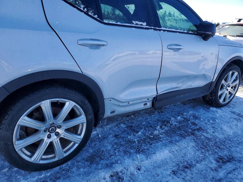 2021 Volvo Xc40 მანქანა იყიდება აუქციონზე, vin: YV4ED3UR8M2564538, აუქციონის ნომერი: 98683625
