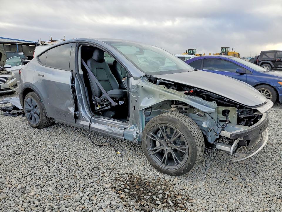 Продаж на аукціоні авто 2025 Tesla Model Y, vin: 7SAYGAEE4SF217602, номер лоту: 75375005