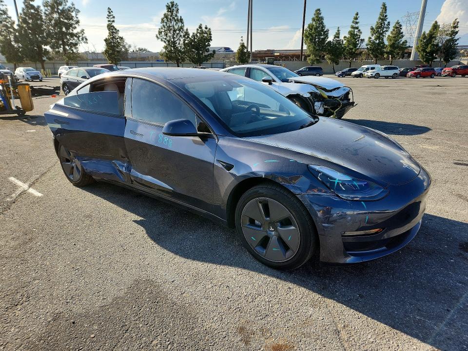 Продажа на аукционе авто 2023 Tesla Model 3, vin: 5YJ3E1EA1PF511511, номер лота: 75186965
