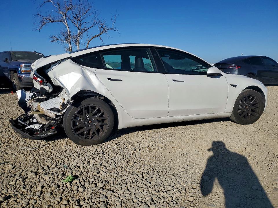 Продаж на аукціоні авто 2024 Tesla Model 3, vin: 5YJ3E1EAXRF743608, номер лоту: 75770555