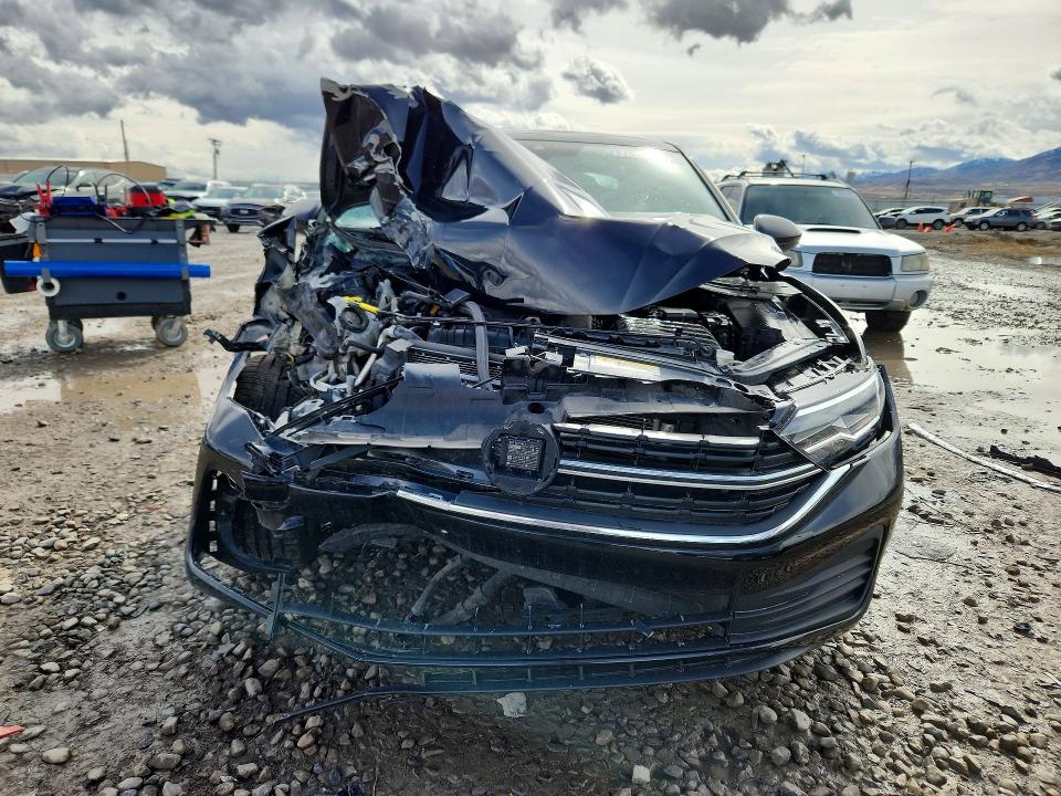 2022 Volkswagen Jetta მანქანა იყიდება აუქციონზე, vin: 3VW7M7BU2NM003527, აუქციონის ნომერი: 78645385