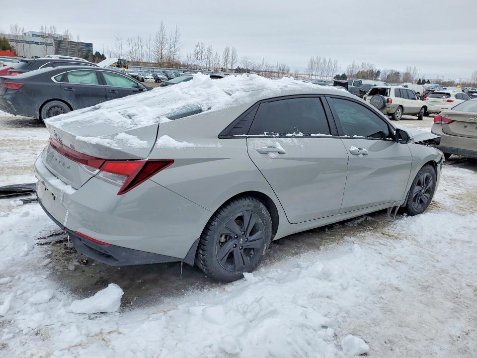 99375755 :رقم المزاد ، KMHLM4AG7NU285425 vin ، 2022 Hyundai Elantra Preferred 4dr مزاد بيع