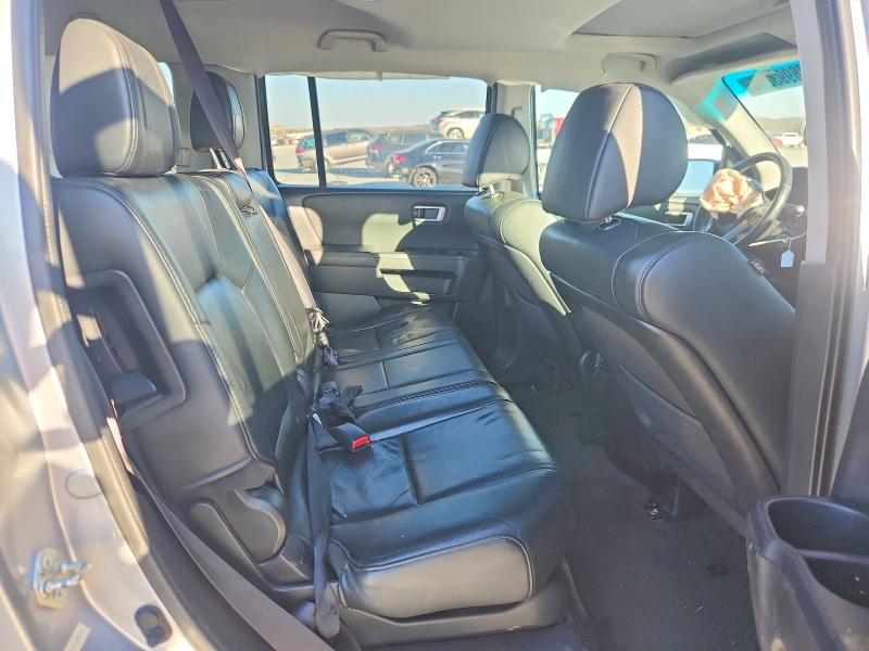 78993215 :رقم المزاد ، 5FNYF3H57FB023076 vin ، 2015 Honda Pilot مزاد بيع