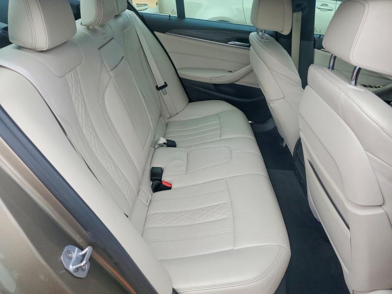 77075645 :رقم المزاد ، WBAJB1C58JB374757 vin ، 2018 Bmw 530xe مزاد بيع