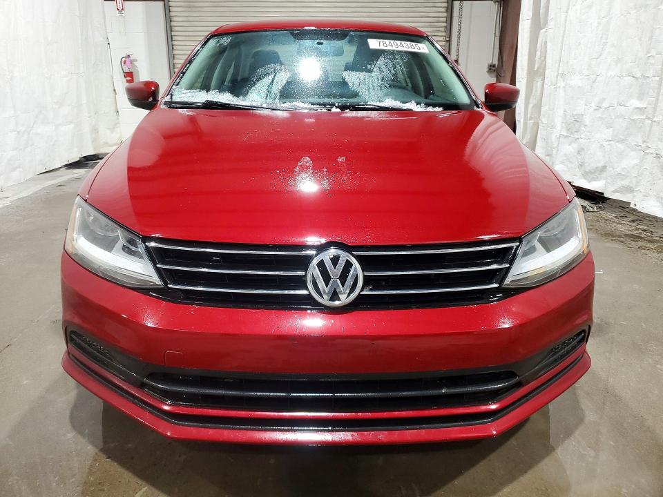 78494385 :رقم المزاد ، 3VW167AJ4HM256313 vin ، 2017 Volkswagen Jetta مزاد بيع