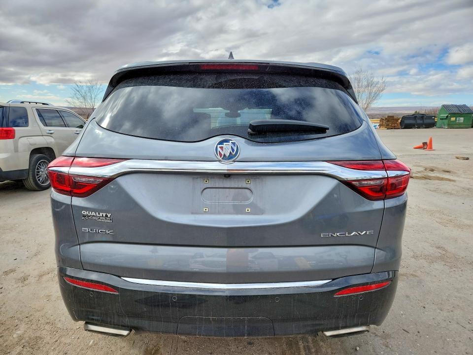 78141405 :رقم المزاد ، 5GAERCKW2JJ203645 vin ، 2018 Buick Enclave مزاد بيع