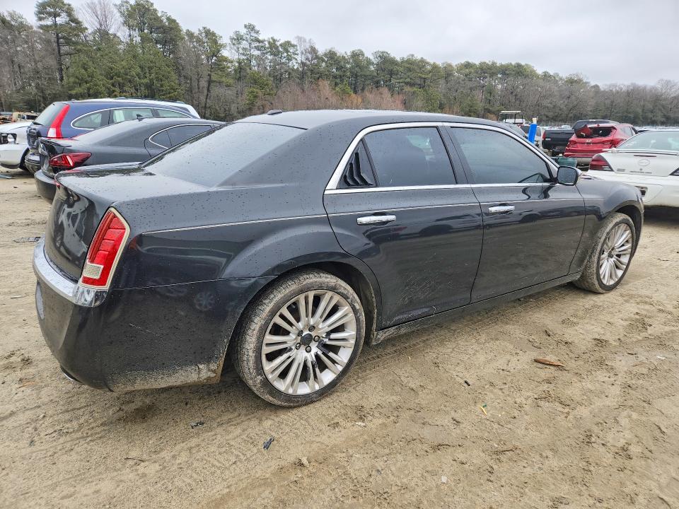 77611215 :رقم المزاد ، 2C3CA5CG7BH537404 vin ، 2011 Chrysler 300 مزاد بيع