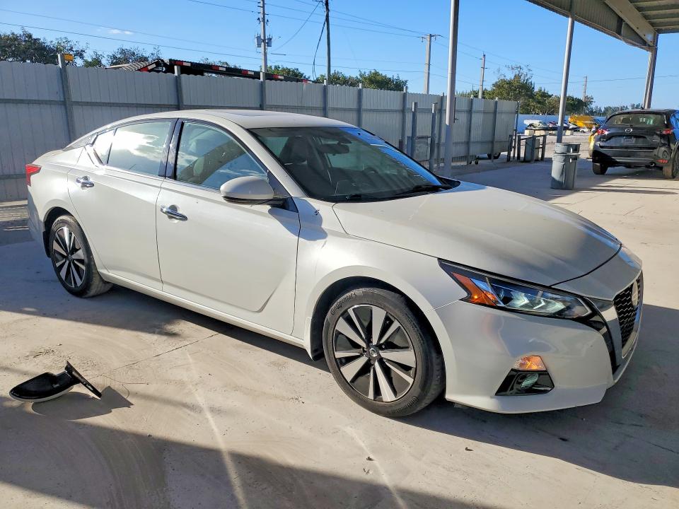 Продажа на аукционе авто 2021 Nissan Altima, vin: 1N4BL4EV4MN308802, номер лота: 78842095