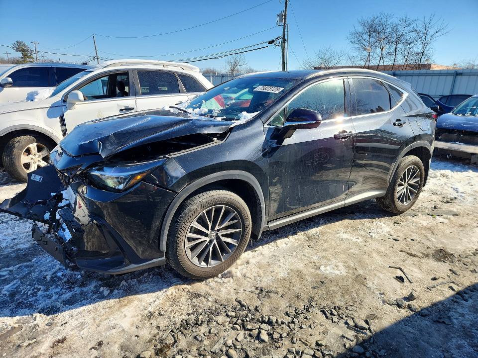 75823725 :رقم المزاد ، 2T2GGCEZ7NC011914 vin ، 2022 Lexus Nx مزاد بيع