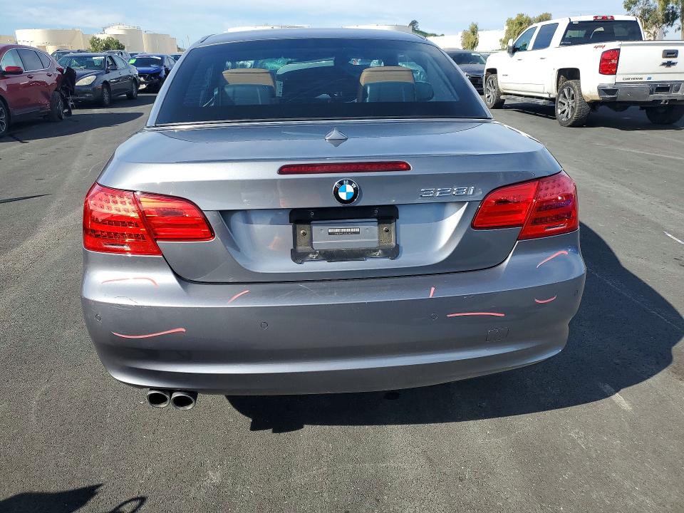 78640795 :رقم المزاد ، WBADW7C5XBE443713 vin ، 2011 Bmw 328 مزاد بيع