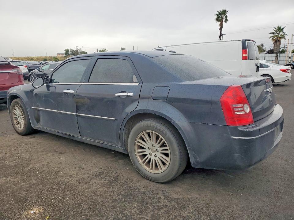 Auction sale of the 2010 Chrysler 300, vin: 2C3CA5CV3AH241793, lot number: 78102365
