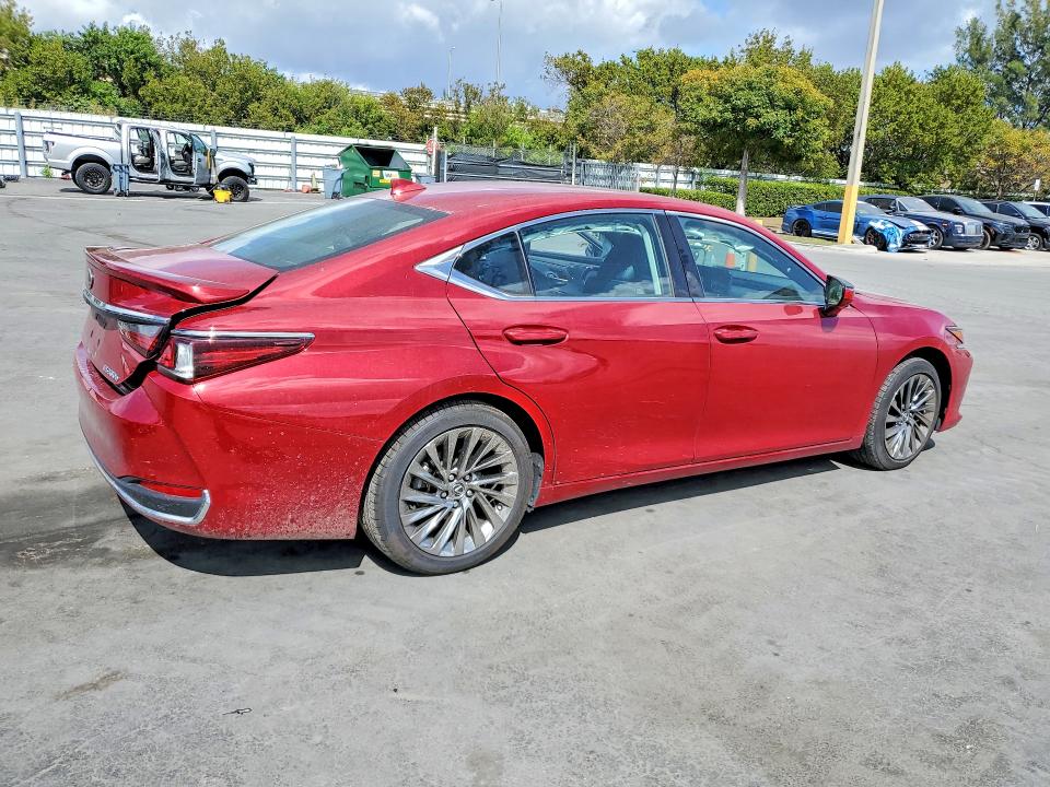 2024 Lexus Es 300h მანქანა იყიდება აუქციონზე, vin: 58AFA1C11RU040177, აუქციონის ნომერი: 77769125