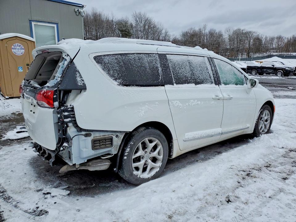 77656415 :رقم المزاد ، 2C4RC1EGXJR317530 vin ، 2018 Chrysler Pacifica مزاد بيع