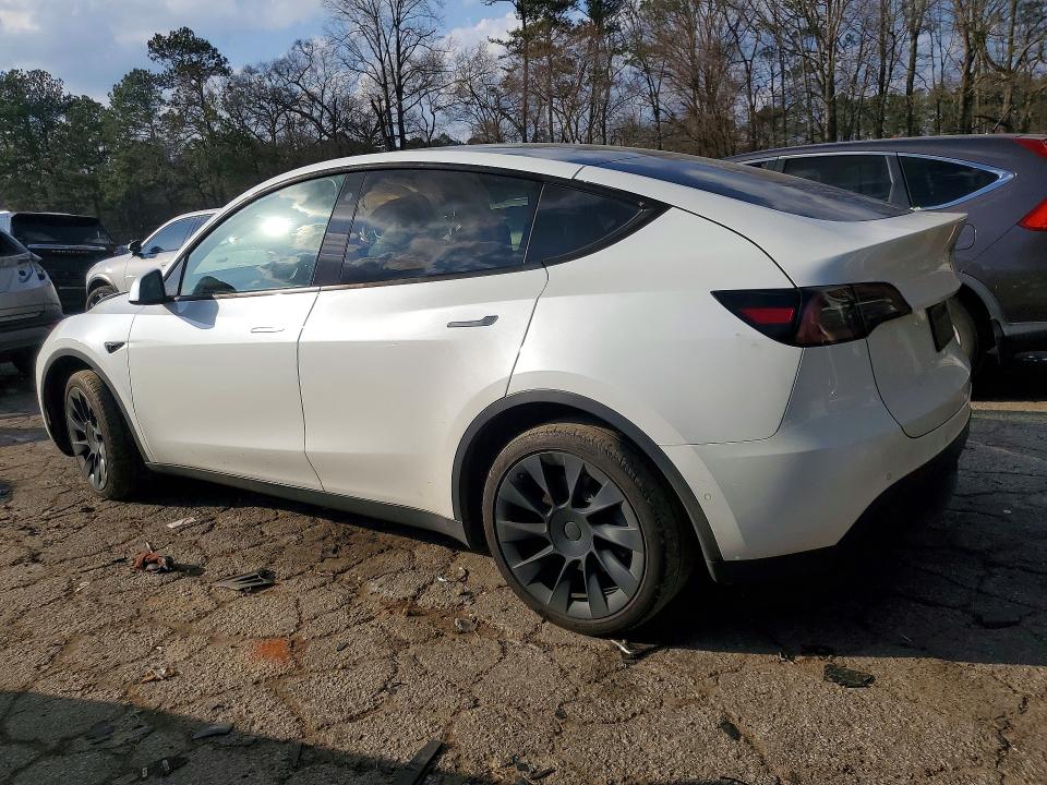 Продажа на аукционе авто 2021 Tesla Model Y, vin: 5YJYGDEE4MF152932, номер лота: 77747955