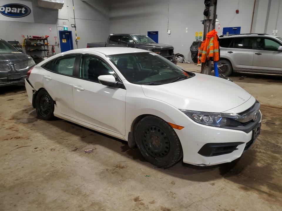76532865 :رقم المزاد ، 2HGFC2F53JH032651 vin ، 2018 Honda Civic مزاد بيع