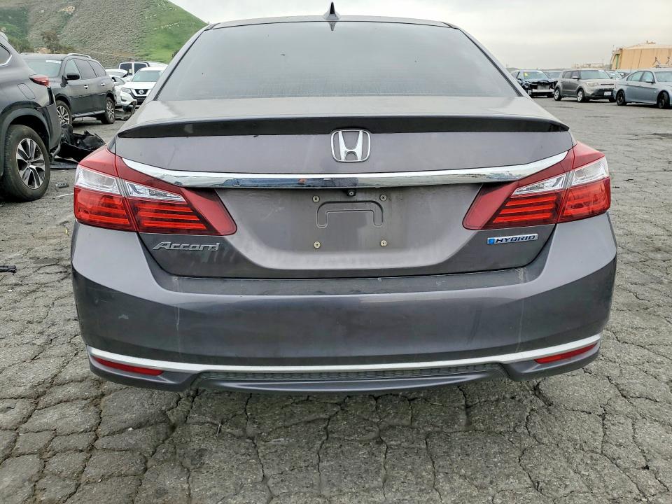 Auction sale of the 2017 Honda Accord, vin: JHMCR6F38HC011117, lot number: 76207245