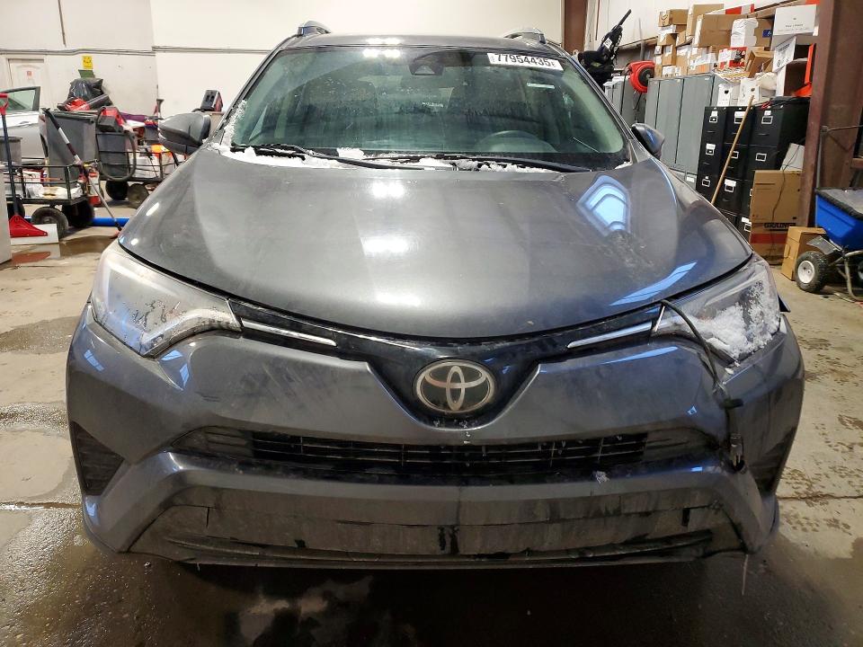 Продаж на аукціоні авто 2017 Toyota Rav4, vin: 2T3BFREV7HW595937, номер лоту: 77954435