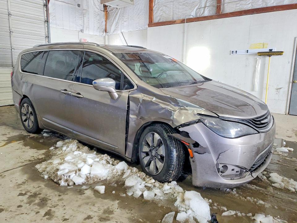 2018 Chrysler Pacifica მანქანა იყიდება აუქციონზე, vin: 2C4RC1N78JR213053, აუქციონის ნომერი: 75467815