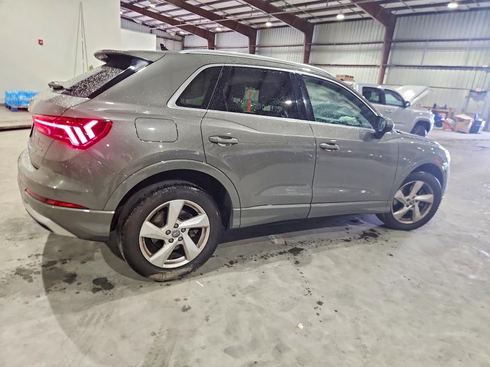 79355565 :رقم المزاد ، WA1AECF38L1034835 vin ، 2020 Audi Q3 مزاد بيع