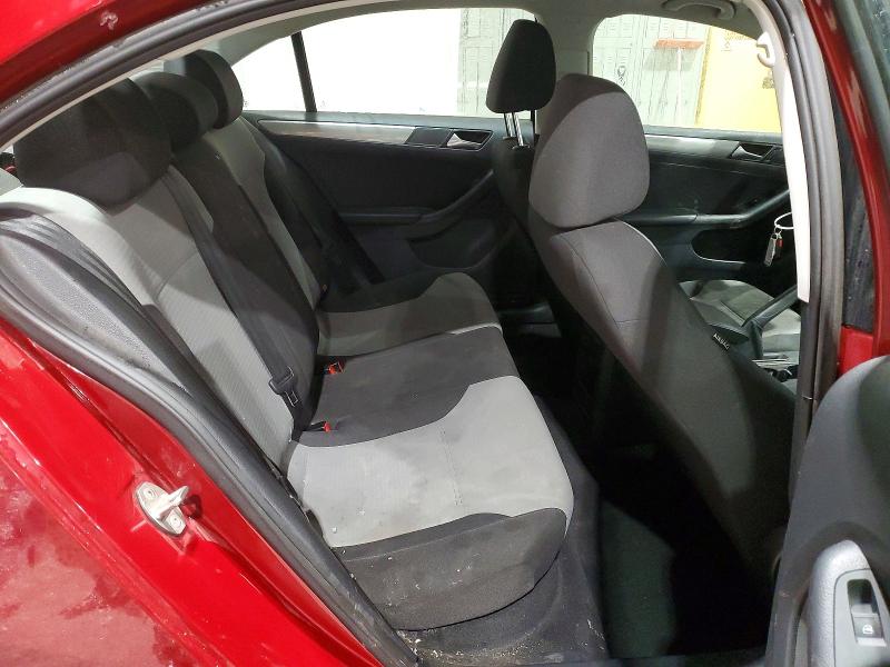 78494385 :رقم المزاد ، 3VW167AJ4HM256313 vin ، 2017 Volkswagen Jetta مزاد بيع