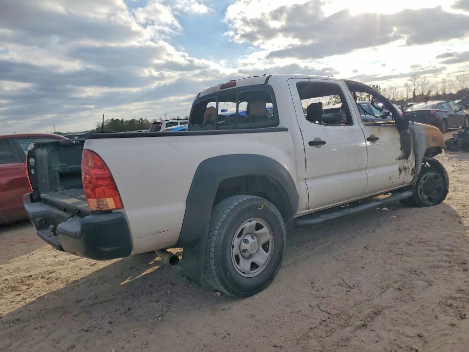 Продажа на аукционе авто 2015 Toyota Tacoma, vin: 5TFJX4GN4FX047119, номер лота: 77906365