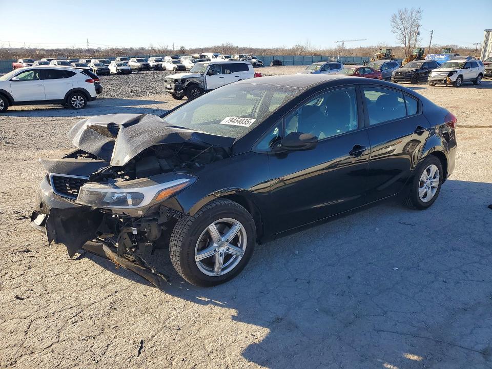 2018 Kia Forte მანქანა იყიდება აუქციონზე, vin: 3KPFK4A76JE212255, აუქციონის ნომერი: 79454035