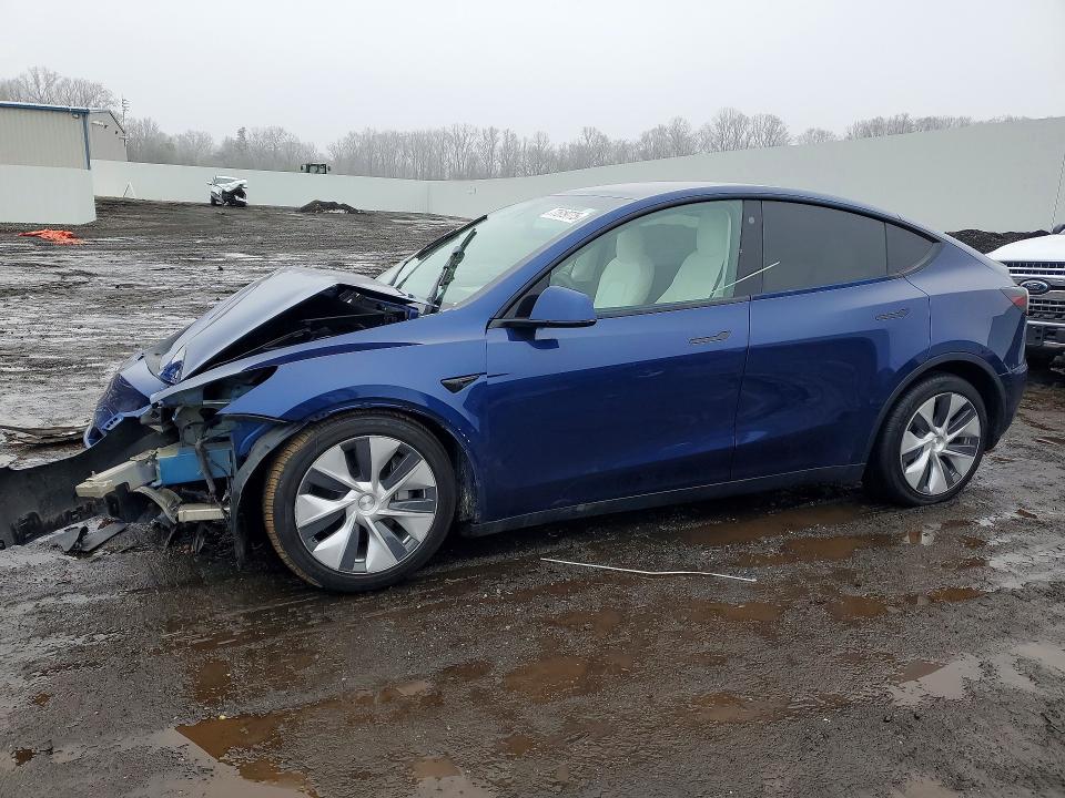 Auction sale of the 2023 Tesla Model Y, vin: 7SAYGDEE4PF667355, lot number: 77519775