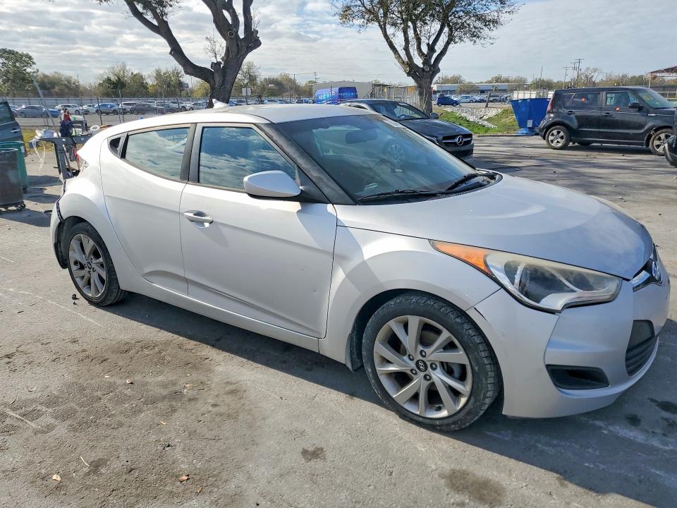 49890066 :رقم المزاد ، KMHTC6AD2GU288286 vin ، 2016 Hyundai Veloster مزاد بيع