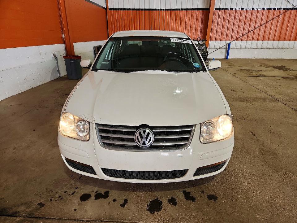 77739205 :رقم المزاد ، 3VWTK69M09M618989 vin ، 2009 Volkswagen City Jetta مزاد بيع