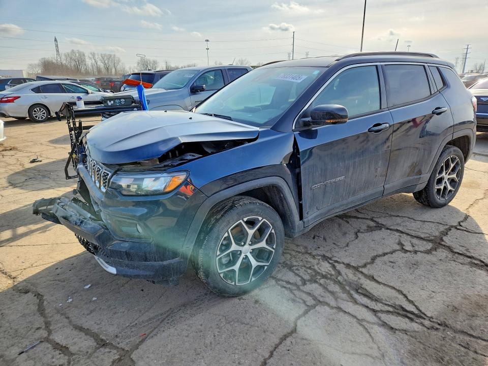 78331405 :رقم المزاد ، 3C4NJDCN1RT159238 vin ، 2024 Jeep Compass مزاد بيع