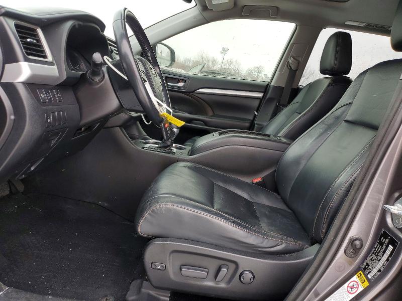 Продаж на аукціоні авто 2018 Toyota Highlander, vin: 5TDJZRFH1JS899171, номер лоту: 75373055