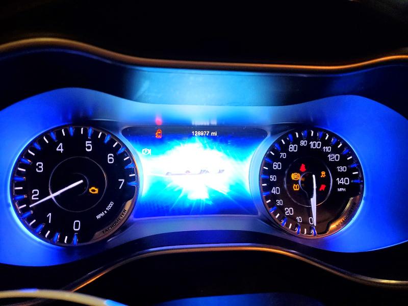 76156905 :رقم المزاد ، 1C3CCCCB2FN500390 vin ، 2015 Chrysler 200 مزاد بيع