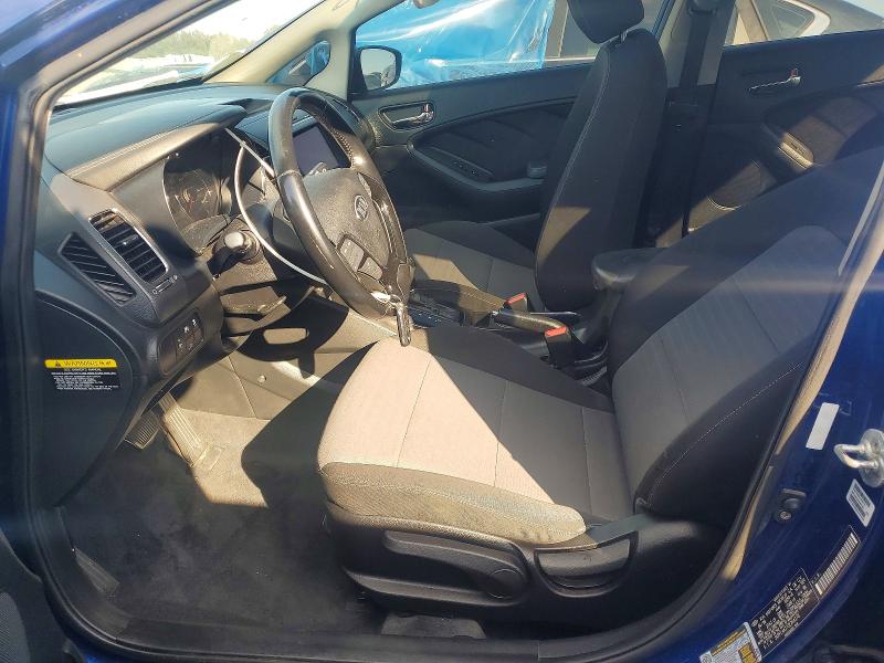 93540525 :رقم المزاد ، 3KPFL4A77JE264278 vin ، 2018 Kia Forte مزاد بيع