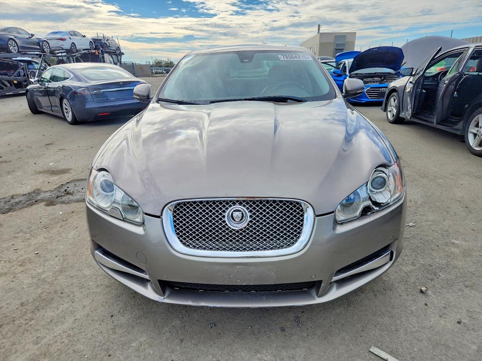 78504215 :رقم المزاد ، SAJWA0FB0BLS02825 vin ، 2011 Jaguar Xf مزاد بيع