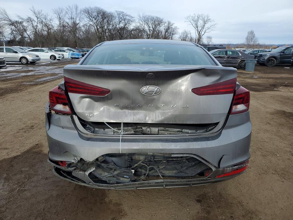 2020 Hyundai Elantra მანქანა იყიდება აუქციონზე, vin: KMHD74LF8LU942813, აუქციონის ნომერი: 79016825