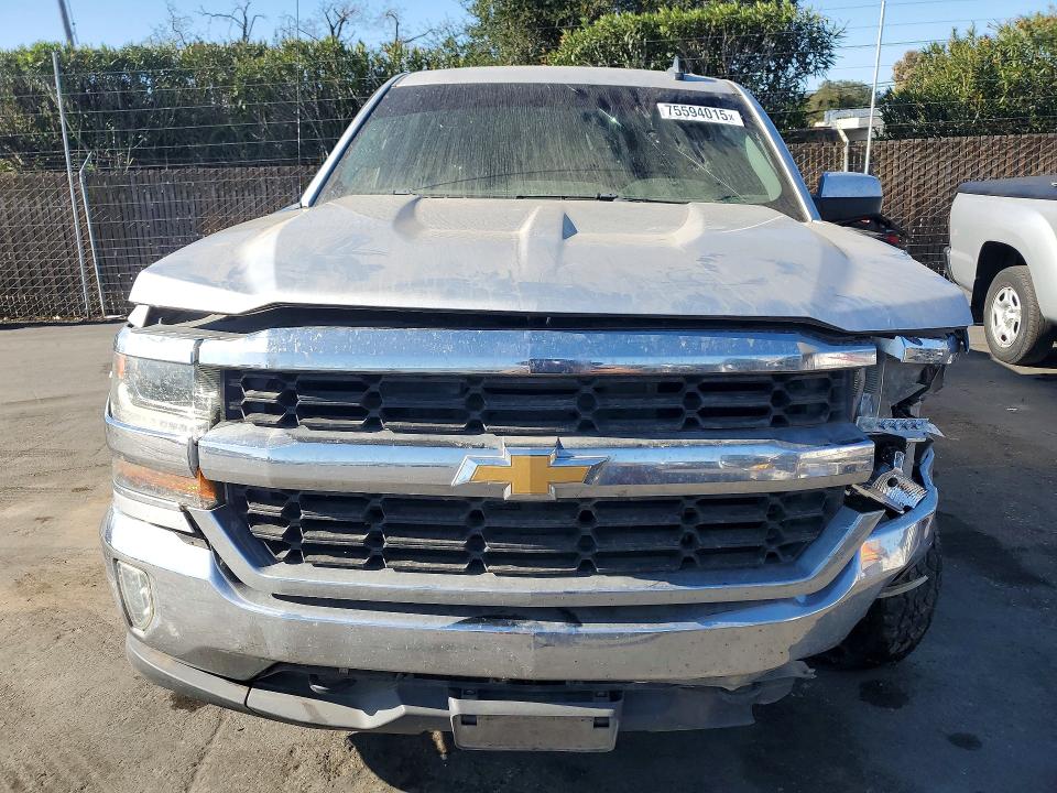 Продажа на аукционе авто 2018 Chevrolet Silverado, vin: 3GCUKREC7JG198205, номер лота: 75594015