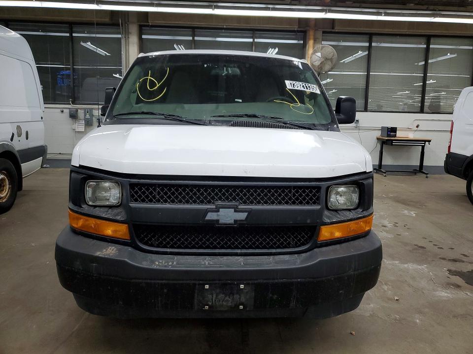 73921135 :رقم المزاد ، 1GCWGAF11H1325189 vin ، 2017 Chevrolet Express G2500 مزاد بيع