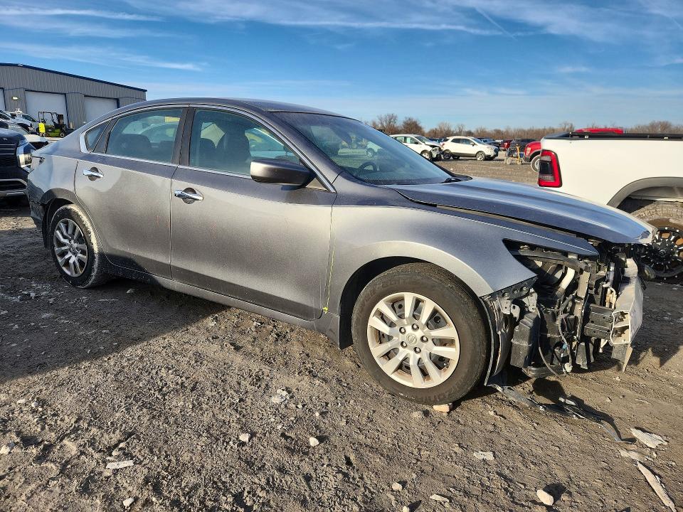 74962735 :رقم المزاد ، 1N4AL3AP7HC472687 vin ، 2017 Nissan Altima مزاد بيع