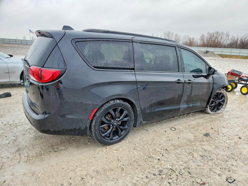 Продажа на аукционе авто 2020 Chrysler Pacifica, vin: 2C4RC1GG2LR122358, номер лота: 77906795