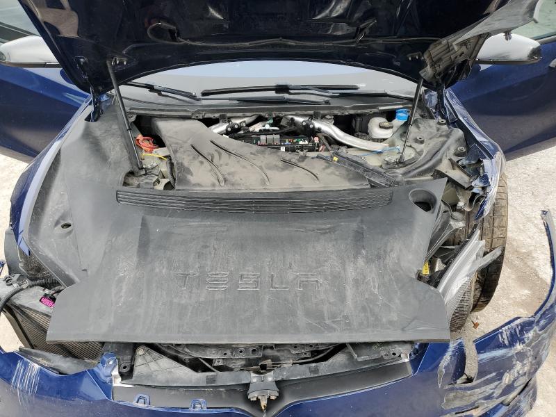 2018 Tesla Model S მანქანა იყიდება აუქციონზე, vin: 5YJSA1E44JF300182, აუქციონის ნომერი: 77900655