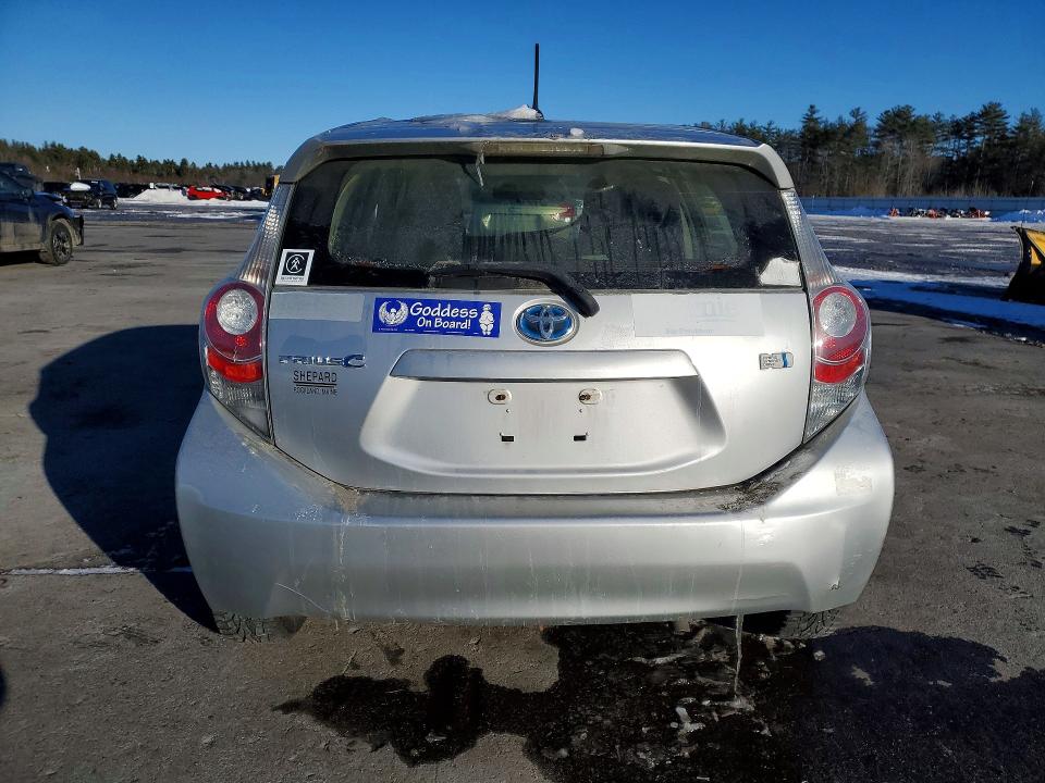 76067005 :رقم المزاد ، JTDKDTB39E1566438 vin ، 2014 Toyota Prius C مزاد بيع