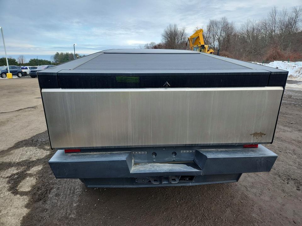 79460355 :رقم المزاد ، 7G2CEHEE3RA000245 vin ، 2024 Tesla Cybertruck مزاد بيع