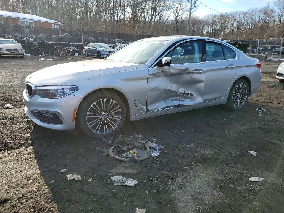 76290885 :رقم المزاد ، WBAJA5C53JG898587 vin ، 2018 Bmw 530 مزاد بيع