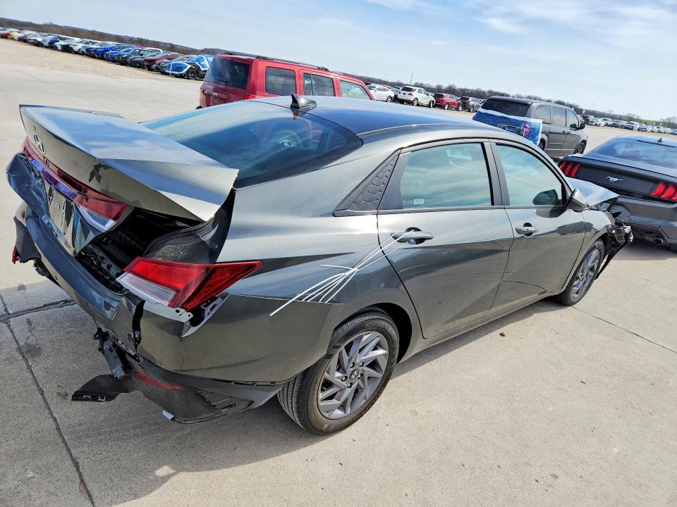 Продаж на аукціоні авто 2024 Hyundai Elantra, vin: KMHLM4DGXRU673587, номер лоту: 77616515