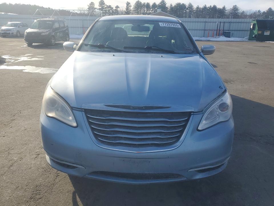 Продаж на аукціоні авто 2012 Chrysler 200, vin: 1C3CCBCB4CN227037, номер лоту: 77297955