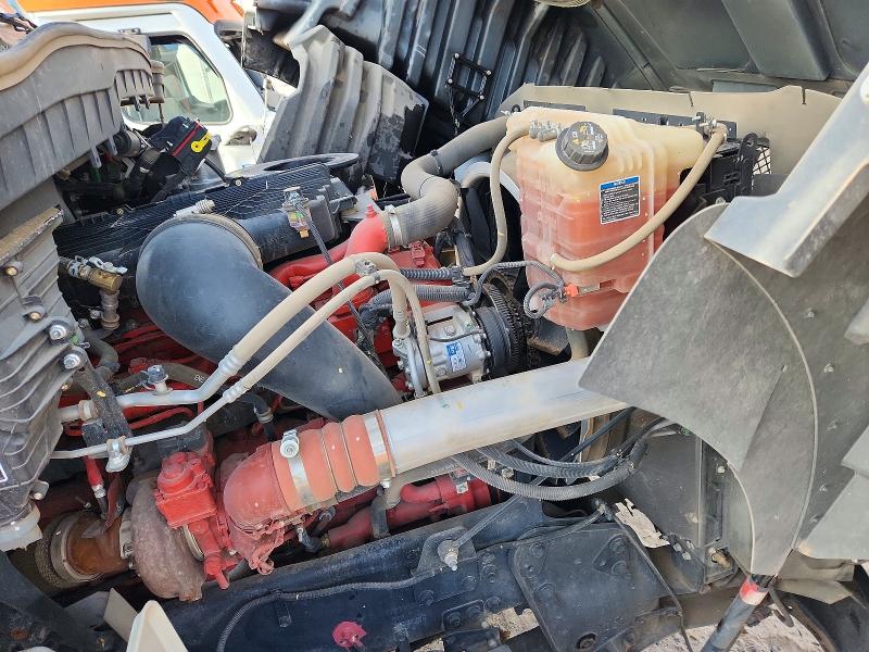 76695755 :رقم المزاد ، 3HSPCAPR4SN379358 vin ، 2025 International Hx620 مزاد بيع