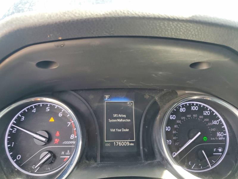 77185495 :رقم المزاد ، 4T1G11AK2LU902983 vin ، 2020 Toyota Camry مزاد بيع