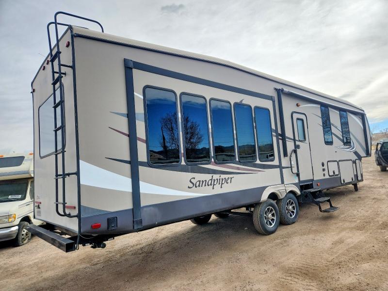 77330915 :رقم المزاد ، 4X4FSAM26EJ029424 vin ، 2014 Forest River Sandpiper Towables مزاد بيع