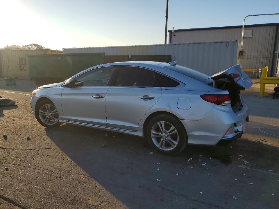 76179595 :رقم المزاد ، 5NPE34AF9JH683165 vin ، 2018 Hyundai Sonata مزاد بيع