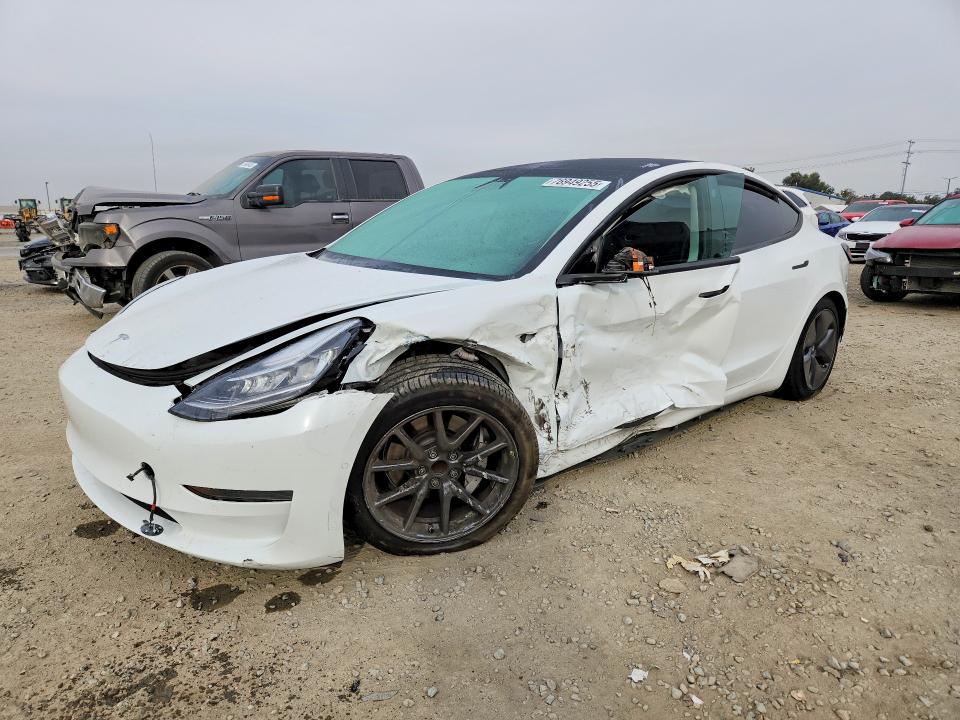 2020 Tesla Model 3 მანქანა იყიდება აუქციონზე, vin: 5YJ3E1EA9LF613391, აუქციონის ნომერი: 76949255